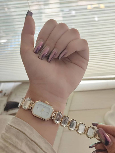 ساعت زنانه نگیندار جنس استیل