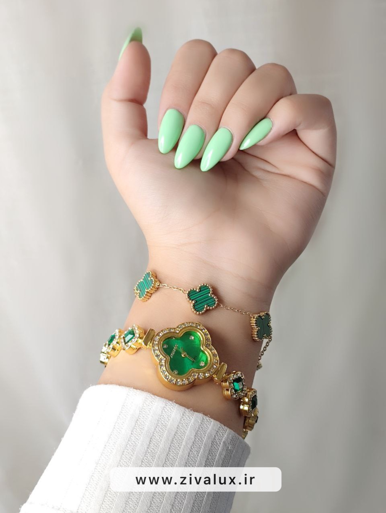 ست ساعت مچی زنانه طرح ونکلیف VanCleef به همراه دستبند