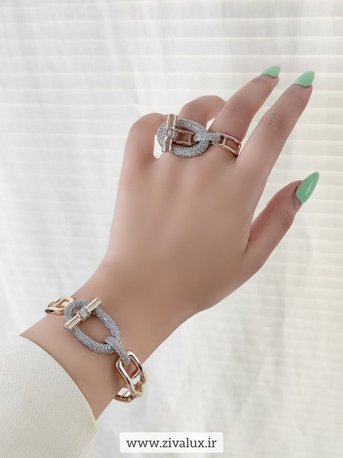 تکدست زنانه نگین دار مارک هرمس همراه با انگشتر HERMES