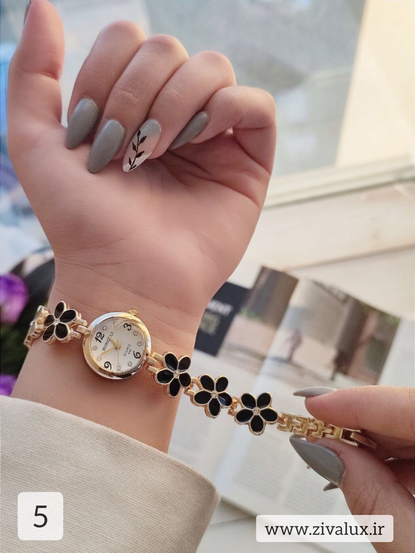 ساعت مچی زنانه و دخترانه بابونه مارک HONGRUI بند فلزی