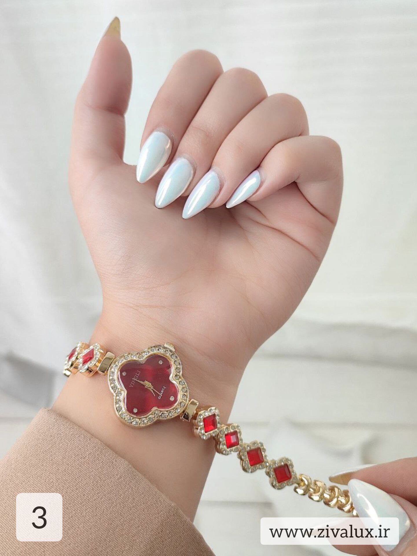 ساعت مچی زنانه نگین دار مارک YIFENLI طرح ونکلیف