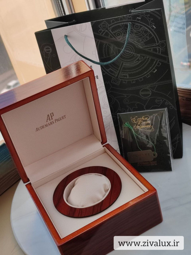 جعبه و پاکت اورجینال اودمار پیگه Audemars Piguet
