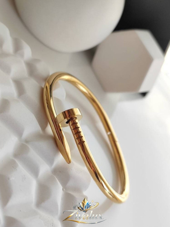 بنگل زنانه طرح میخی استیل Bangle