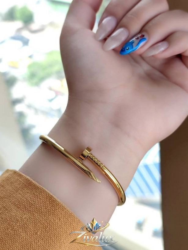 بنگل زنانه طرح میخی استیل Bangle