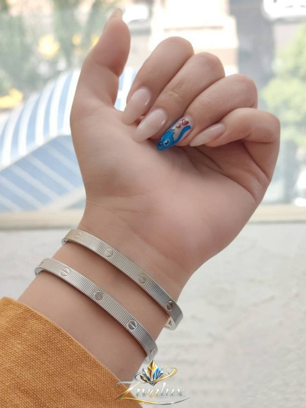 بنگل نقره ایی زنانه لیمیتید مارک کارتیر مات مدل خط دار BANGLE ( سایز 3 )