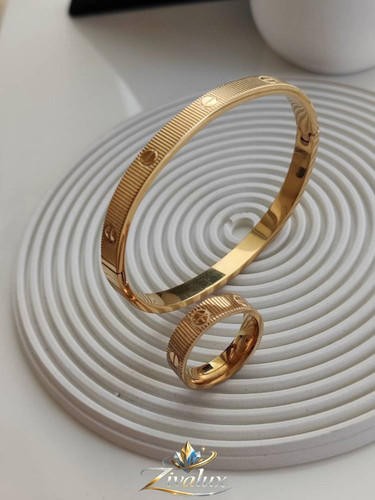 ست بنگل و انگشتر زنانه مدل کارتیر CARTIER رنگ طلایی
