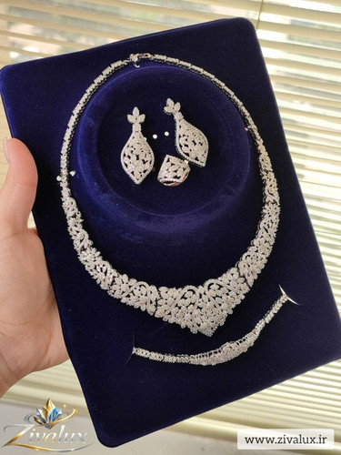 سرویس زنانه نگین دار مدل جواهری JEWELLERES (گردنبند،دستبند،انگشتر،گوشواره)