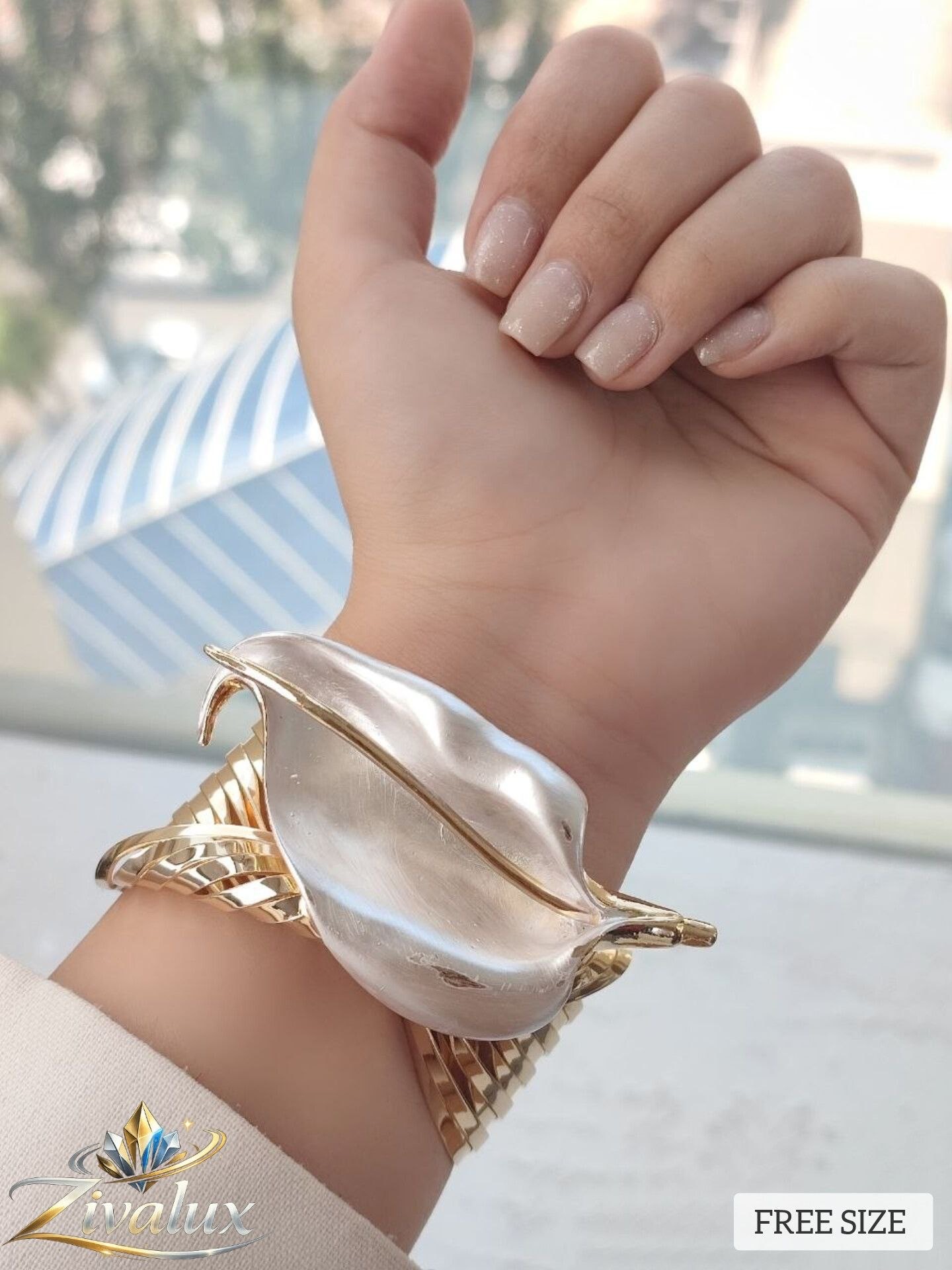 بنگل زنانه مدل مینا کاری BANGLE طرح برگ(فری سایز)