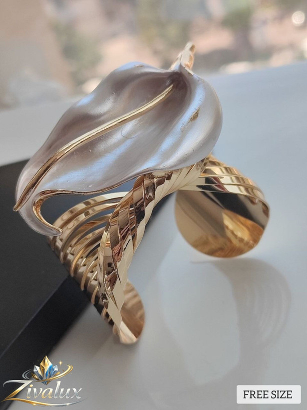 بنگل زنانه مدل مینا کاری BANGLE طرح برگ(فری سایز)