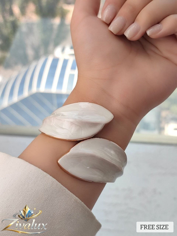 بنگل زنانه مدل مینا کاری BANGLE طرح برگ(فری سایز)