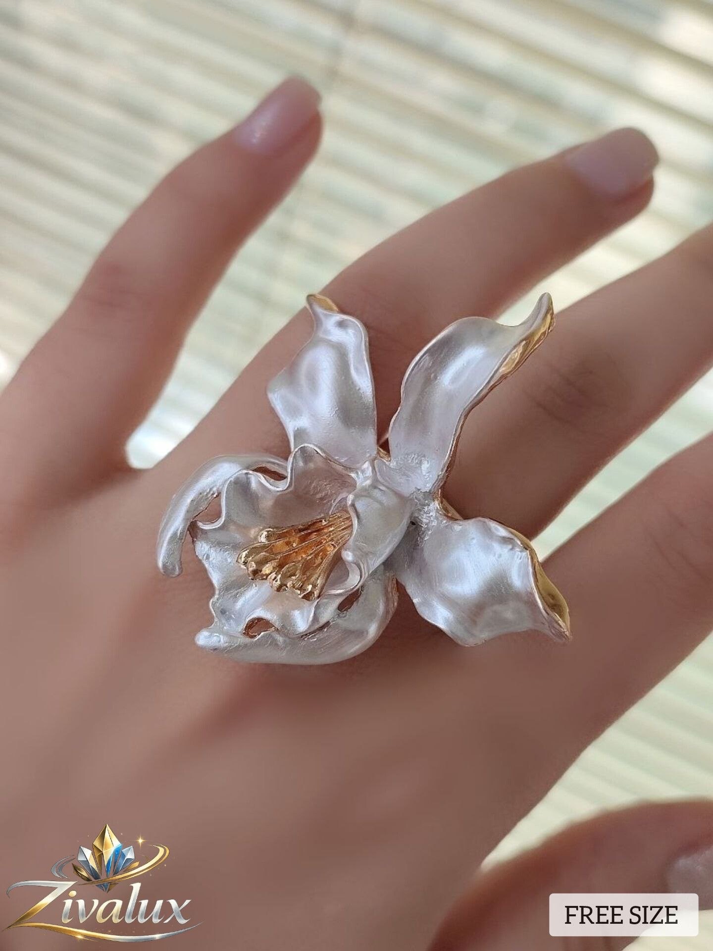 انگشتر زنانه مدل مینا کاری ENAMEL RING طرح گل (فری سایز)