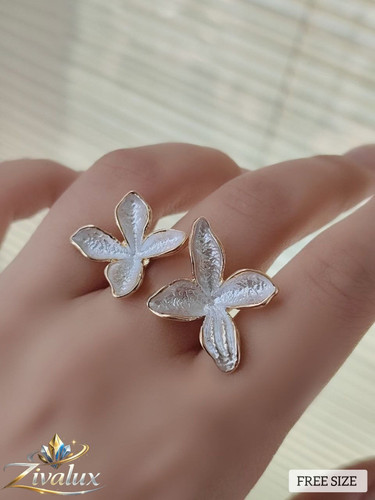 انگشتر زنانه مدل مینا کاری ENAMEL RING طرح گل (فری سایز)