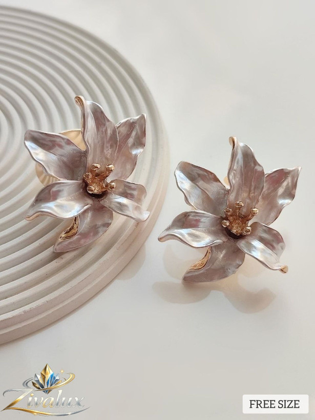 انگشتر زنانه مدل مینا کاری ENAMEL RING طرح گل ( فری سایز)