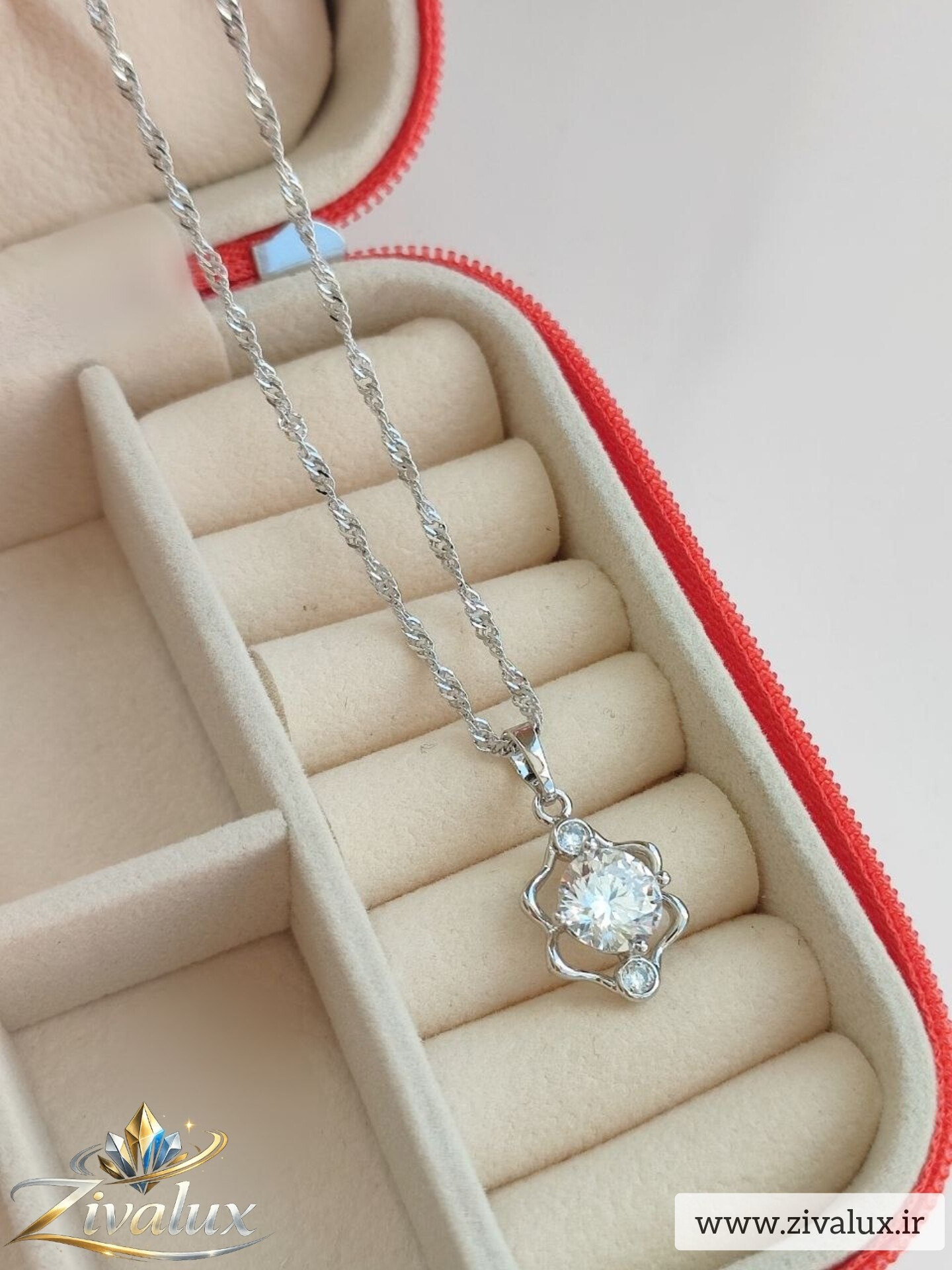 گردنبند زنانه مارک ژوپینگ XUPING نگین دار