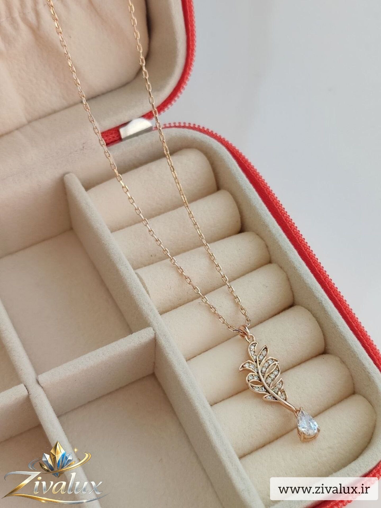 گردنبند زنانه مارک ژوپینگ XUPING طرح برگ نگین دار