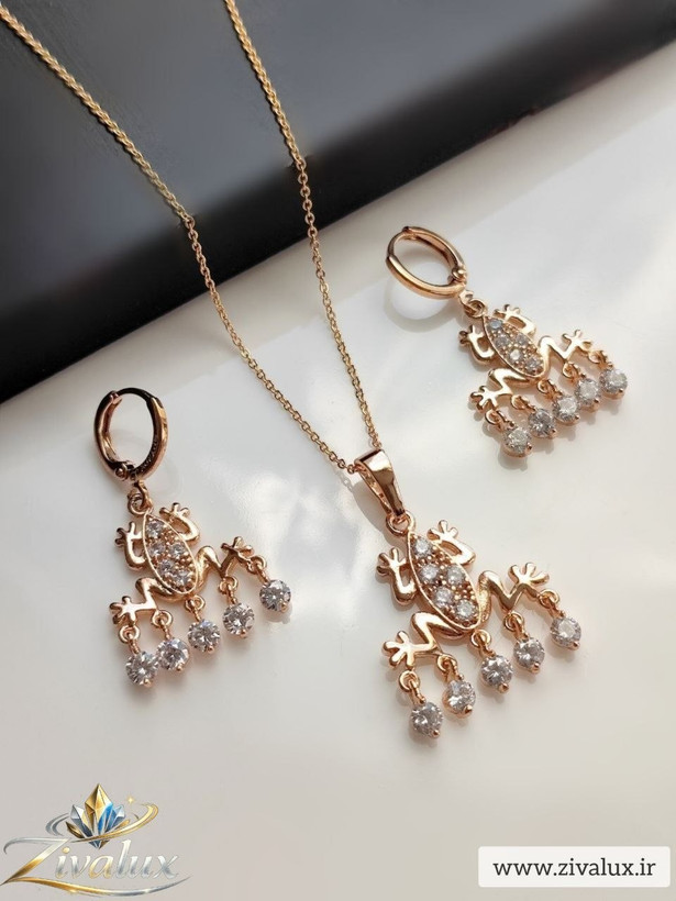 نیمست زنانه مارک ژوپینگ XUPING طرح قورباغه نگین دار