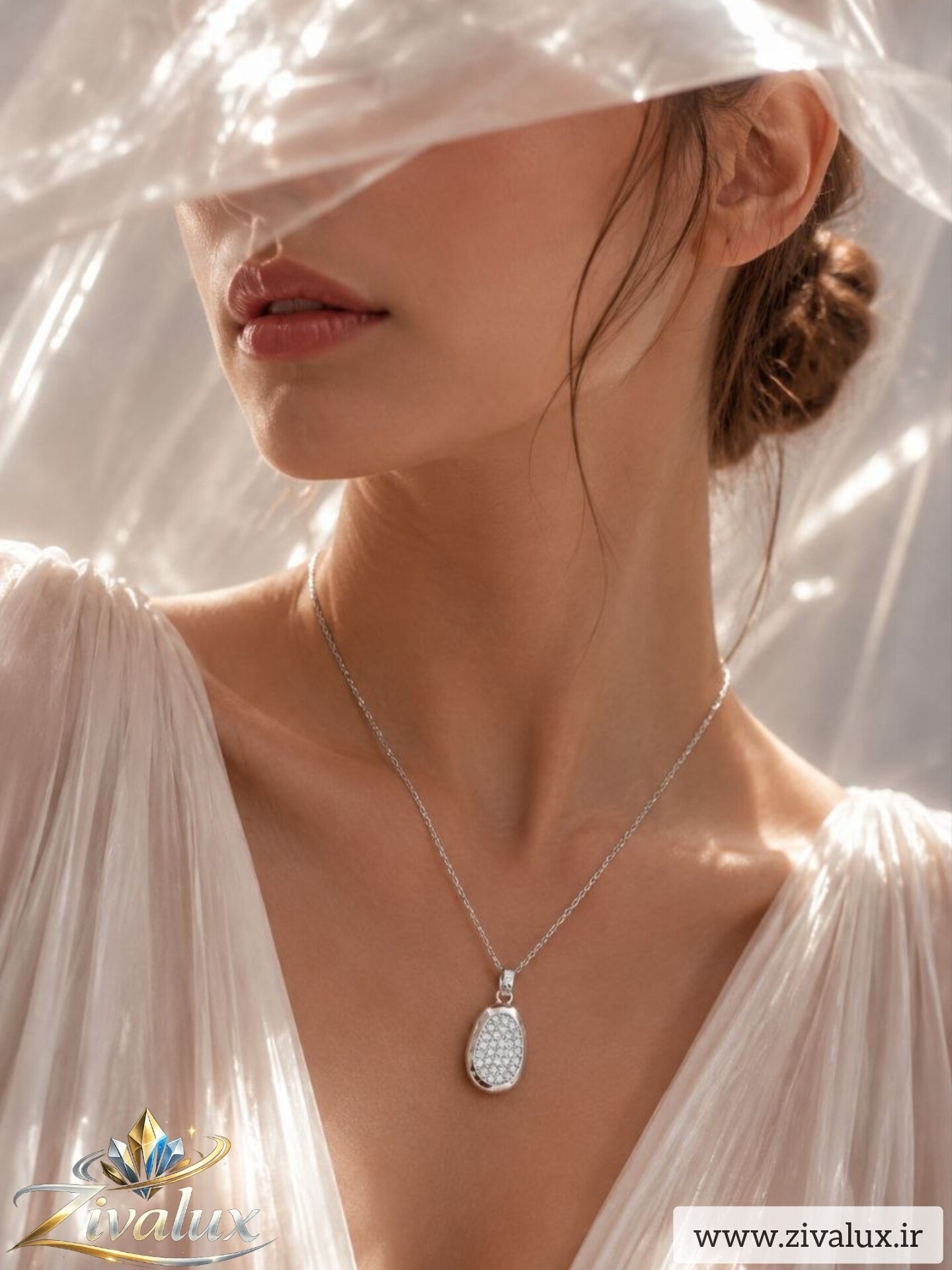 گردنبند زنانه مارک ژوپینگ XUPING نگین دار