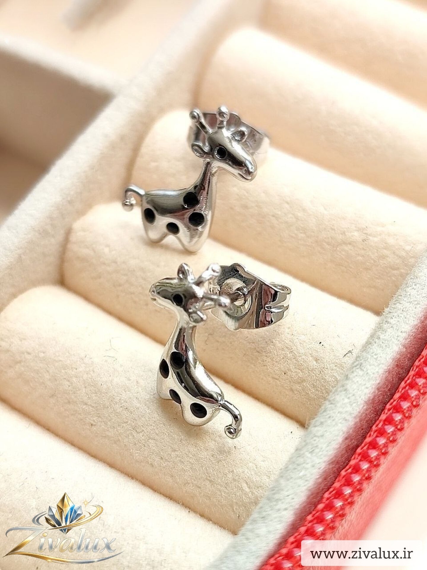 گوشواره زنانه مارک ژوپینگ XUPING طرح زرافه