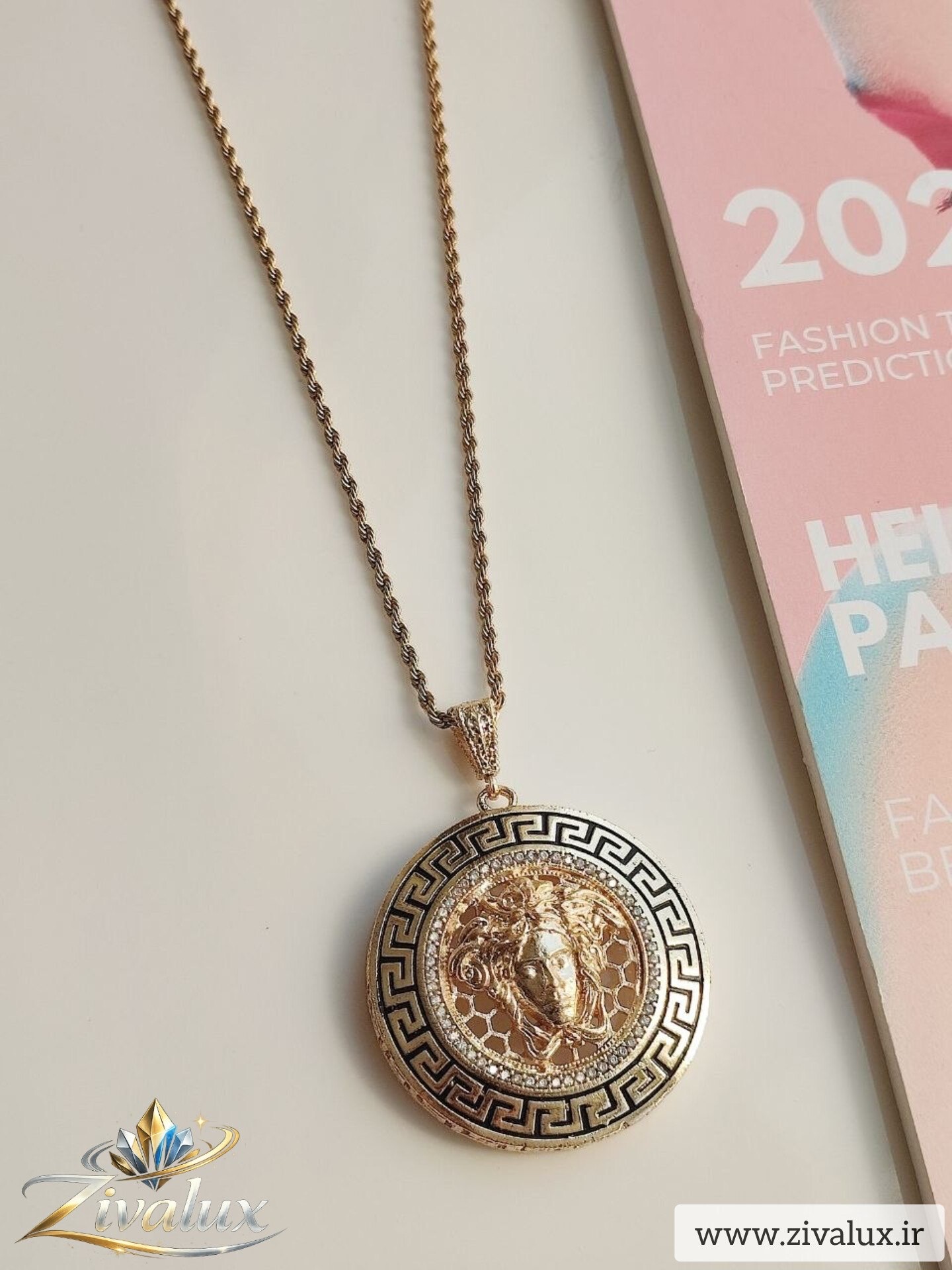 گردنبند زنانه مارک ورساچه VERSACE سیاه قلم نگین دار