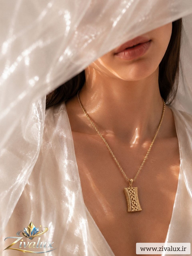 گردنبند زنانه مدل ورساچه VERSACE